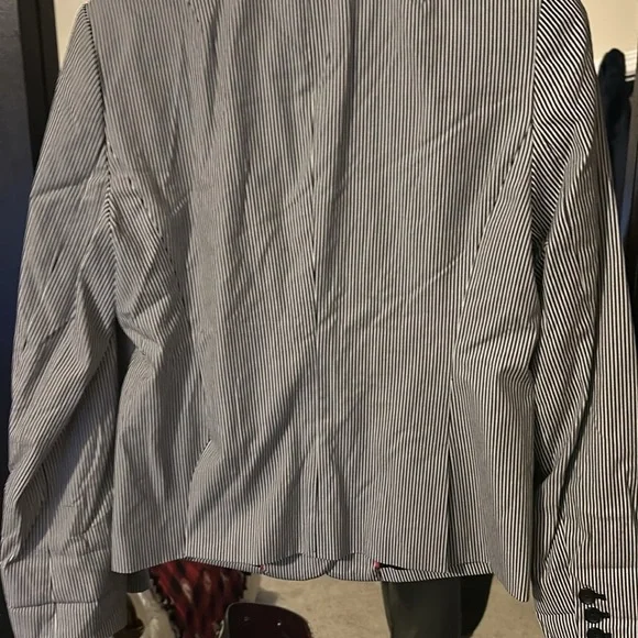 Banana Republic Blue striped blazer - Picture 6 of 6